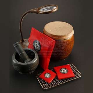 Pacific Rim | Hannibal Chau (Ron Perlman) Jar and Mortar and Pestle Kaiju Lot | Propstore