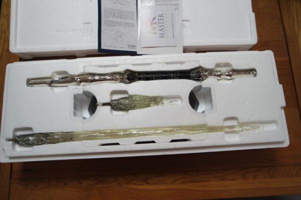 Master Replicas Disney Showcase Narnia White Witches Wand Prop Replica