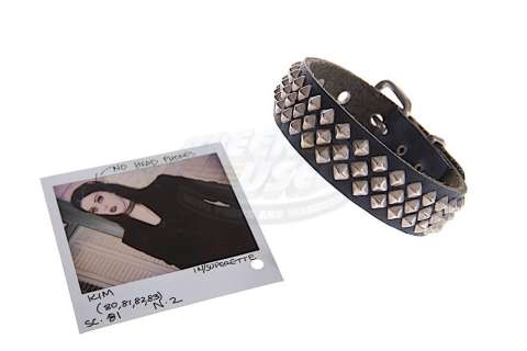 Book of Shadows: Blair Witch 2 - Kim’s Studded Collar & Continuity Polaroid (Kim Director) | ScreenUsed