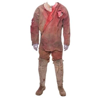 THE 13TH WARRIOR (1999) - Lot #1 : Buliwyf‘s (Vladimir Kulich) Bloodied Ensemble