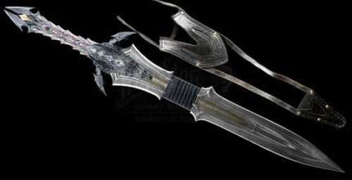 Warcraft - Lot 564 - Lothar‘s (Travis Fimmel) Hero Close-Up Steel Blade Sword and Sheath