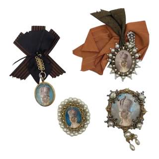 Lot 34 - The Great Catherine‘s Elle Fanning 4 Piece Coronation Brooch Set