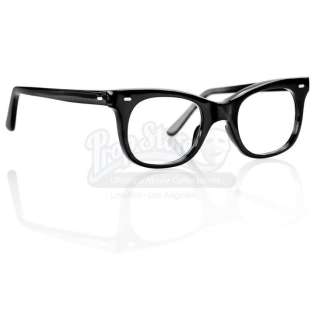 THE THEORY OF EVERYTHING (2014) - Lot 450 - Stephen Hawking‘s (Eddie Redmayne) Black Rimmed Glasses