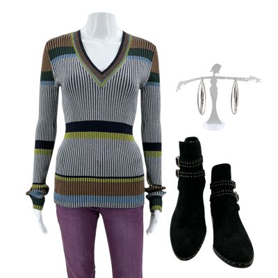 Lot 127: Fargo (2014-2024) Nikki Swango (Mary Elizabeth Winstead) Screen Worn Long Sleeve, V-Neck Sweater, Pants, Earrings & Boots Ep 309 | VIP Fan Auctions