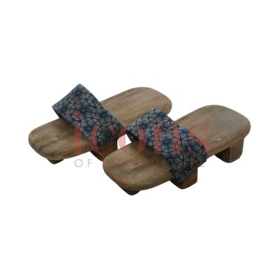 Lot 40 - Memoirs of a Geisha - Auntie’s (Tsai Chin) Set Dressing Geta Shoes - 63-40 | Icons of Pop Culture