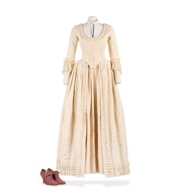 Outlander | Claire’s ivory coloured dress, worn while performing surgery at the theatre Season 4, Episode 8, ’Wilmington’ 6 | Bonhams