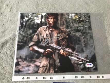 Platoon - Signed by Charlie Sheen, with PSA/DNA Authentication | Catawiki