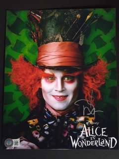 Alice in Wonderland - Signed by Johnny Depp, with Letter of Authenticity + Beckett COA - Photo, Autograph | Catawiki