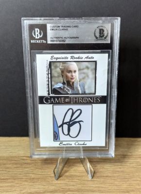 Game of Thrones - Emilia Clarke - Daenerys Targaryen - Authentic Autograph - Beckett | Catawiki