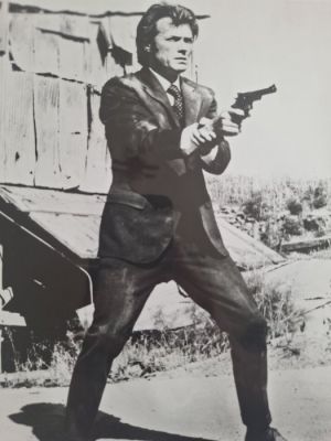 Clint Eastwood - Dirty Harry publicity still | Catawiki