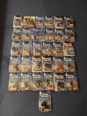 Hasbro - Toy figure Collectie van 31 Star Wars Hasbro figuren in ongeopende verpakking | Catawiki
