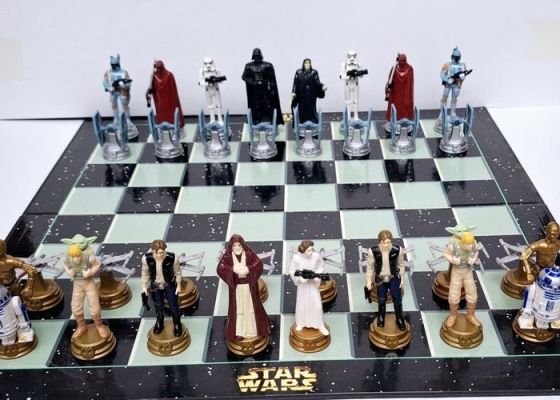 Lucasfilm Ltd. & TM - Chess set - Star Wars - Resin | Catawiki