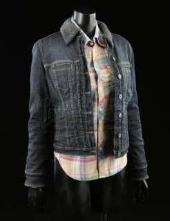 Justified - Lot 15 - S5E06 - Kill the Messenger: Wendy Crowe‘s (as portrayed by Alicia Witt) Flannel Shirt and Jacket