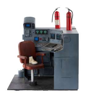 Lot 952 - THE ABYSS: USS MONTANA MINIATURE SUBMARINE INTERIOR MODEL (WITH DVD)