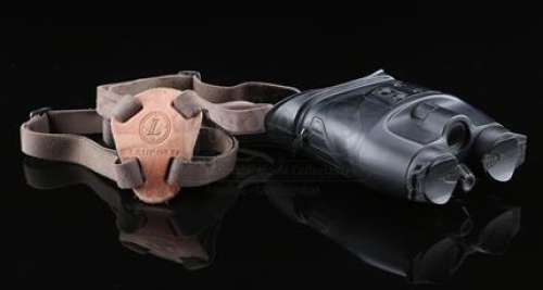 Jumanji (2017) - Lot 184 - Fridge/ "Mouse" Finbar‘s (as played by Kevin Hart) Stunt Binoculars