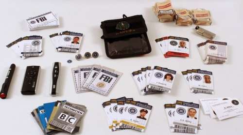 Point Break Lot of FBI Movie Props | Premiere Props