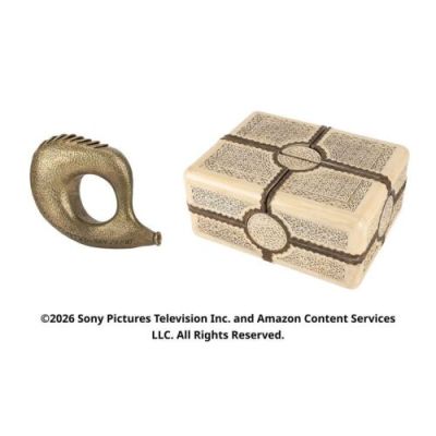 Wheel of Time, the (T.V. Series, 2021-2023) | Lot  179. Hero Horn of Valere with Cut Horn Box | Propstore