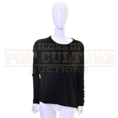 The 5th Wave – Cassie’s (Chloë Grace Moretz) Shirt - 58-450 | Icons of Pop Culture