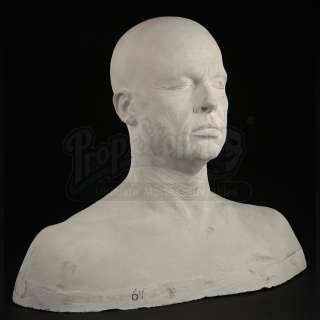 THE CURIOUS CASE OF BENJAMIN BUTTON (2008) - Lot 128 - Benjamin Button (Brad Pitt) Make-up Reference Bust