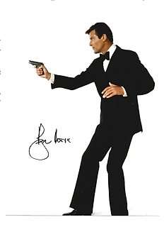 James Bond 007: Octopussy - James Bond 007: Octopussy - Roger Moore as 007 , Maud Adams as Octopussy , Janine Andrews as Octopussy,s circus girl