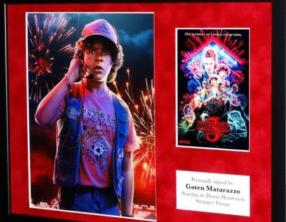 Stranger Things - Gaten Matarazzo (Dustin Henderson) Premium Framed, signed, Certificate of Authenticity | Catawiki