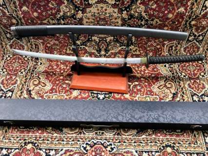 THE LAST SAMURAI (TOM CRUISE/Captain Nathan Algren)-RAREST VERSION FOR MOVIE ANNIVERSARY - COLLECTOR‘S BOX, DEDICATED TO THE CHARACTER "Katsumoto" (Ken Watanabe), the last heir of the Samurai - 440C Carbon Stainless Steel(Toshin), SAMURAI engraving on the blade,black Rosewood Scabbard.