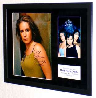 Charmed - Holly Marie Combs (Piper Halliwell) Premium Framed, signed, COA & photo signing session | Catawiki
