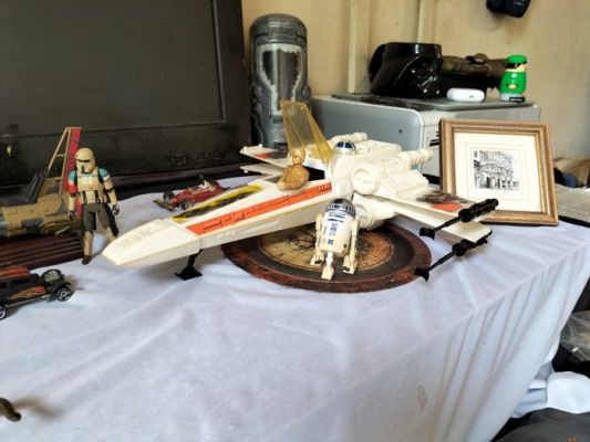 Kenner - Star Wars, Star Wars Episode IV: A New Hope, Star Wars Episode V: The Empire Strikes Back, Star Wars Episode VI: Return of the Jedi - Star Wars action figures and vehicle collection - U.S. - 1:18