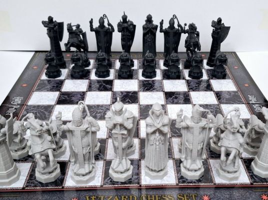 The Noble Collection - Chess set - Harry Potter - Resin | Catawiki