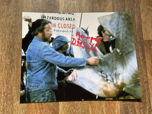 Jaws - Signed by Richard Dreyfuss (Hooper) | Catawiki