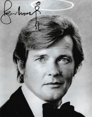 Roger Moore 8 X 10 Photo Hand signed with a drawing of "The Saint" figure with b’bc COA - Roger Moore | Catawiki