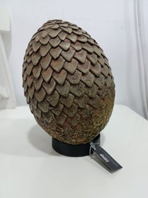 Game of Thrones - - Movie prop Dragon Egg Prop Viserion (1:1 scale) | Catawiki