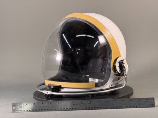 ACES spacesuit helmet replica - movie / TV screen used