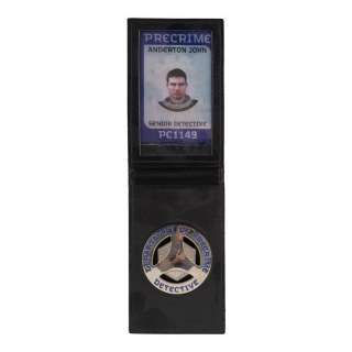 MINORITY REPORT (2002) - Lot #1175 : John Anderton‘s (Tom Cruise) Prototype Precrime ID and Badge Billfold