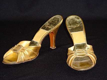 Marilyn Monroe’s Gold Shoes | Star Wares Collectibles