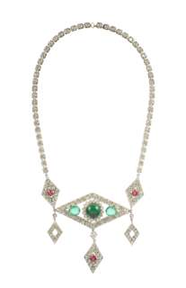 BARBARA STANWYCK: "STELLA DALLAS" FILM-WORN NECKLACE | Julien’s