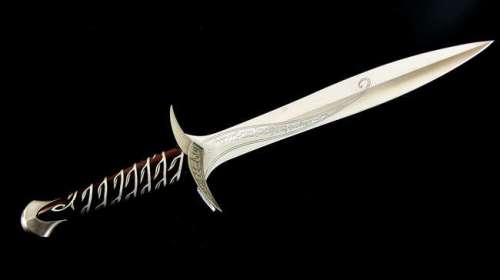 Lot 2178 - The Lord of The Rings - The Fellowship of The Ring. United Cutlery Brands Sting Bilbo and Frodo…