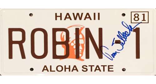 Tom Selleck Original Signed "Magnum P.I." Prop License Plate | Piece of the Past