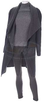 Lot 44 - Broken City - Natalie Barrow‘s Outfit (Natalie Martinez)