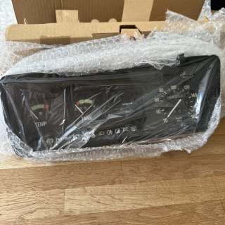 Volvo 343 Clocks / Dash for Han in Carbonite | RPF Junkyard