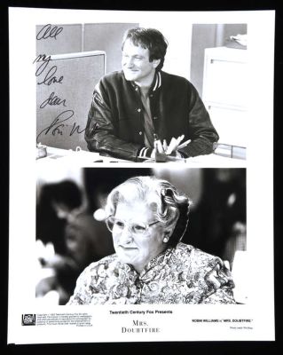 Lot 5584 - American Comedy Actors: Robin Williams, Dan Aykroyd, and Bob Newhart. Three Autographed Publicity…