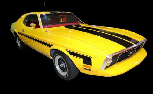 Death Proof Screen Used 1973 Ford Mustang Grande | GWS Auctions