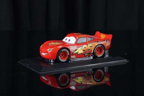 Cars - Linghting McQueen - Scale 1/18 | Cars - Linghting McQueen - Scale 1/18 - 100% new product on the original box - Diecast metal - Schuco | Catawiki