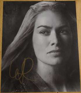 Game of Thrones - Fantastic Photograph of Lena Headey as Cersei Baratheon - Autograph, Photo, Signed in person at Comic Con Dortmund wit COA Sticker | Catawiki
