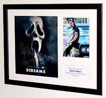 Scream - Scream - Kyle Gallner (Vince Schneider) Framed, signed + Certificate of Authenticity