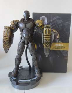 Iron Man 3 Striker | IRON MAN 3 STRIKER - Robert Downey Jr. - Hot Toys | Catawiki