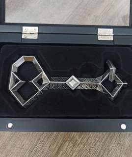 The Hobbit, 1/1 Key to Erebor (cast in metal, mint condition) | Catawiki