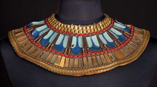 Lot 380 - Vincent Price collar necklace The Ten Commandments
