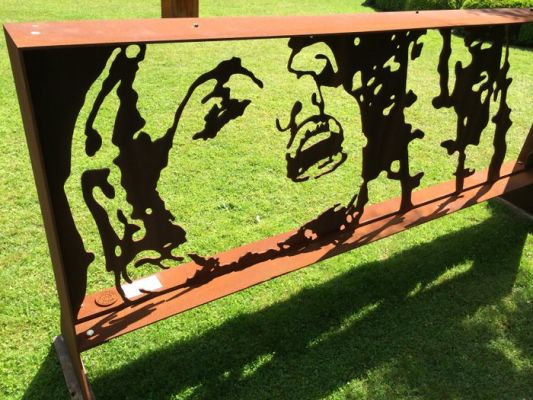 Peter Engels - Statue, Waterfall, Original Sculpture in Corten steel, 130x300x54cm - Unique, Signed, COA - 130 cm - Corten steel - 2018 | Catawiki