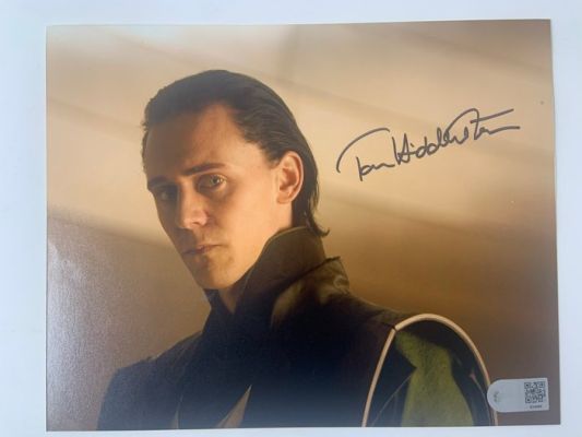 Thor - Tom Hiddleston (Loki) - Signed, SWAU Authentication - 10x8"
